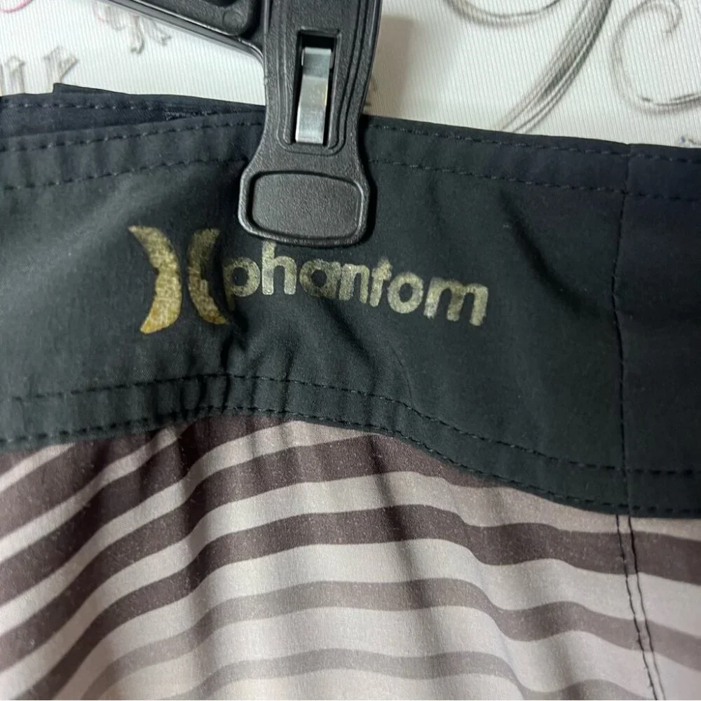 Hurley shorts board swim trunks vintage Gradient Black and White Board Shorts